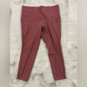 Athleta Salutation Stash Pocket 7/8 Legging